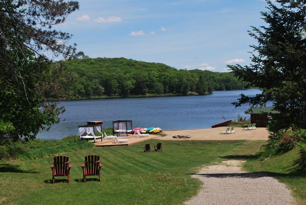Trillium Resort & Spa Port Sydney Exterior foto